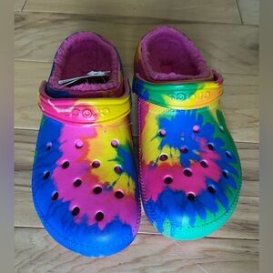Classic Fur Lined Crocs Electric /Multi M.9 W.11 - NWT